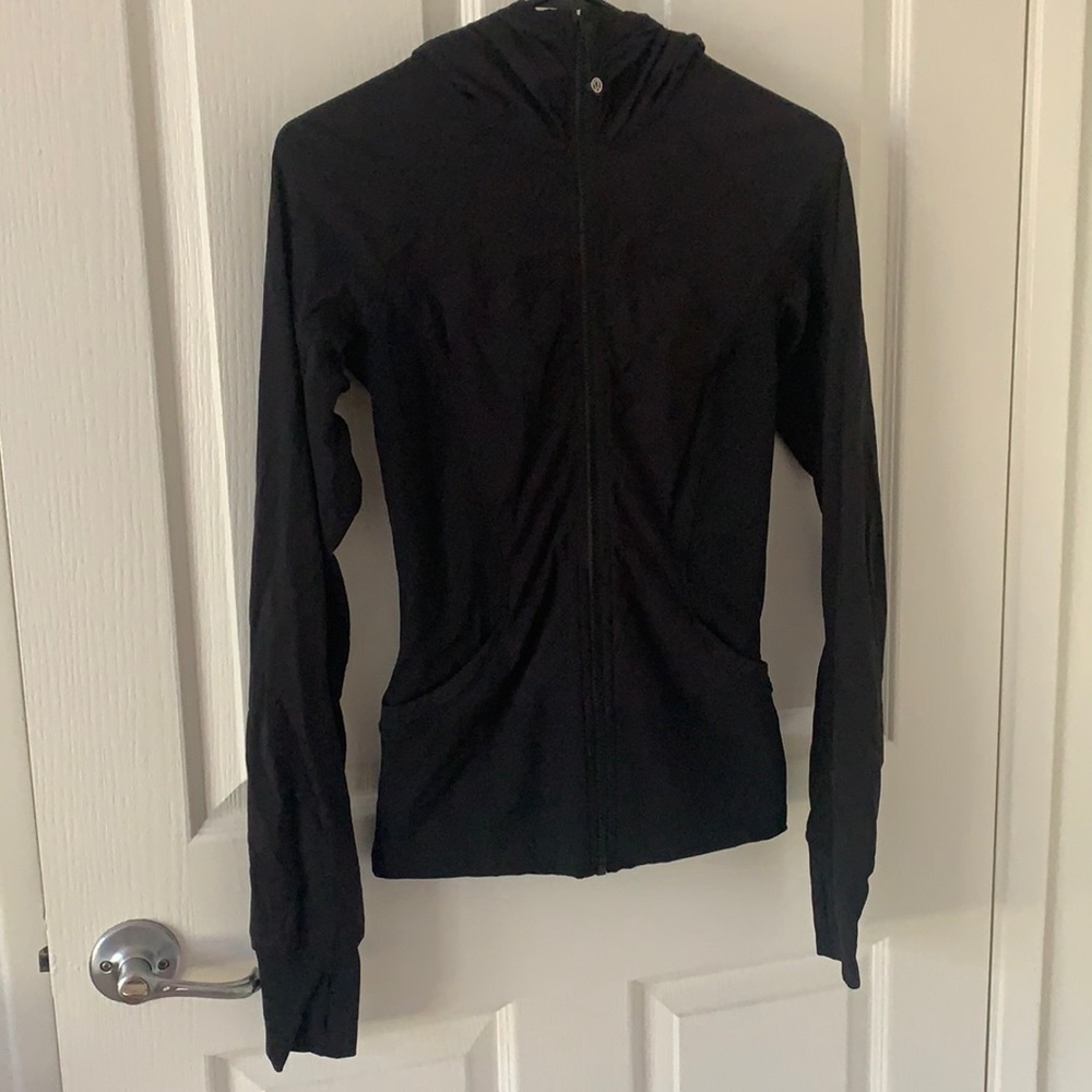 Lululemon lightweight jacket